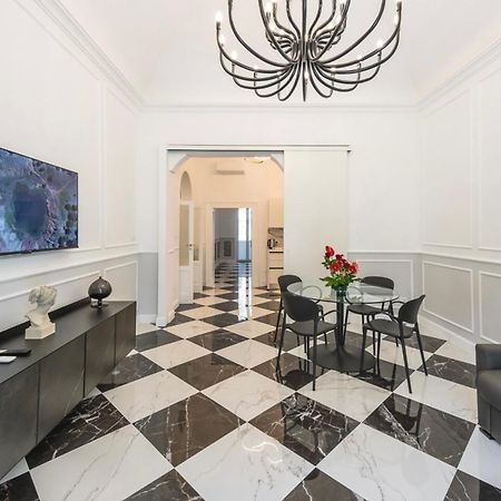 Nitti 76 Luxury Apartment Taranto Exterior photo