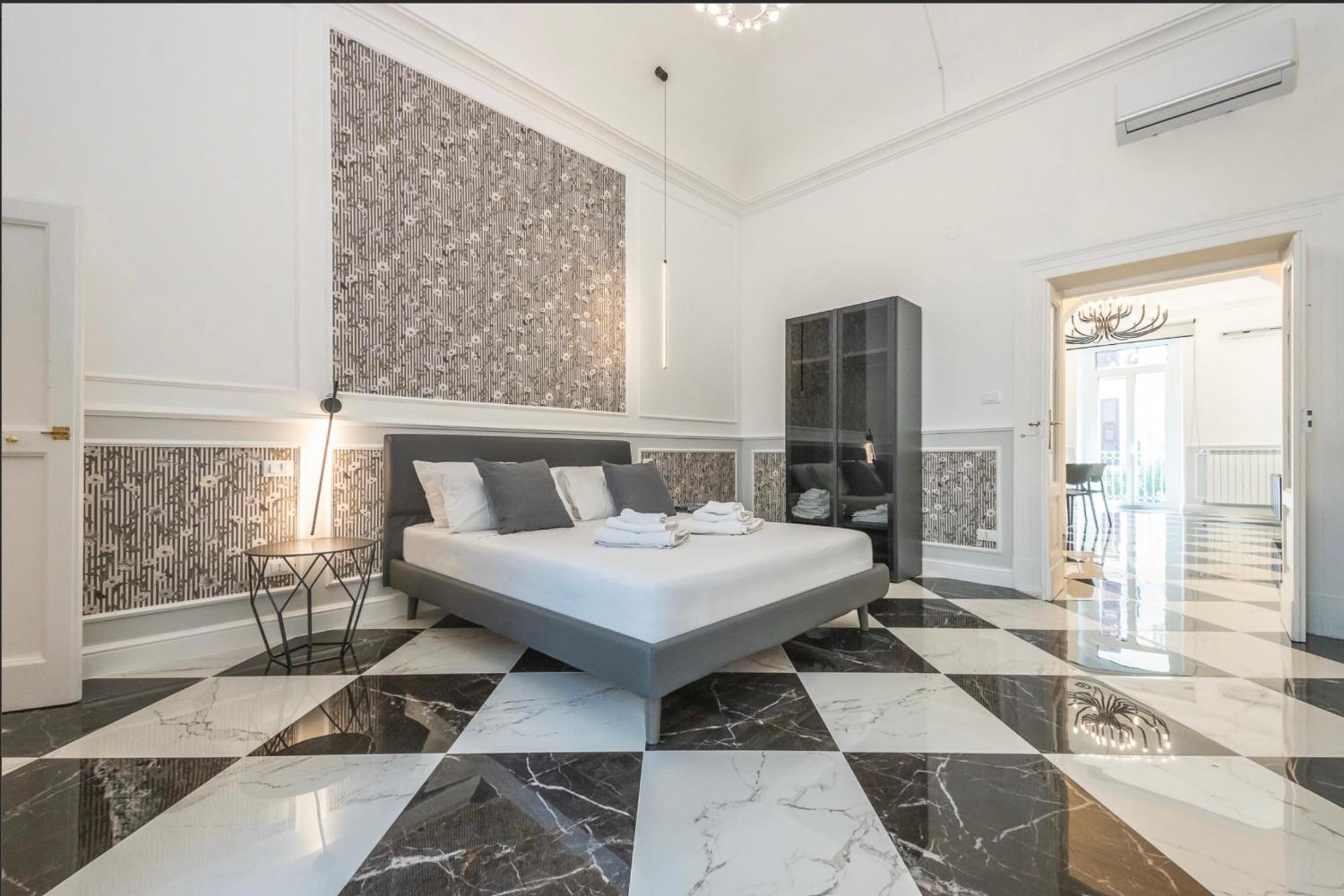Nitti 76 Luxury Apartment Taranto Exterior photo